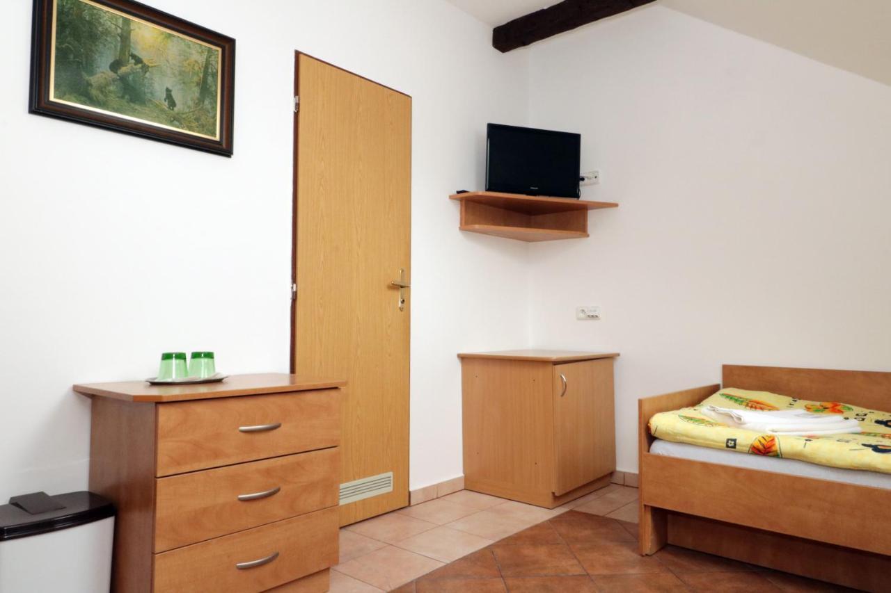 Hotel Penzion Hurka à Dolni Libchavy Extérieur photo