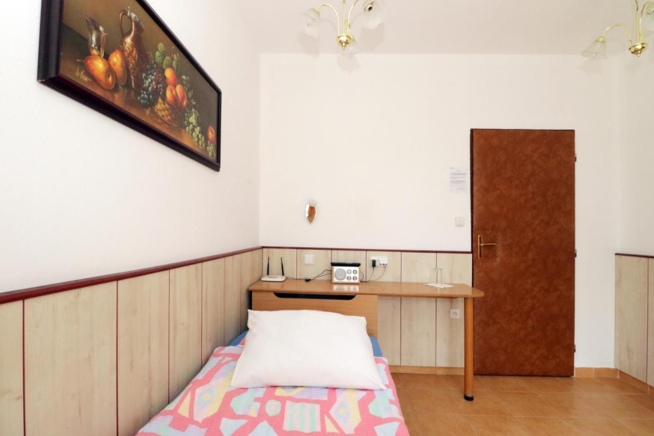 Hotel Penzion Hurka à Dolni Libchavy Extérieur photo