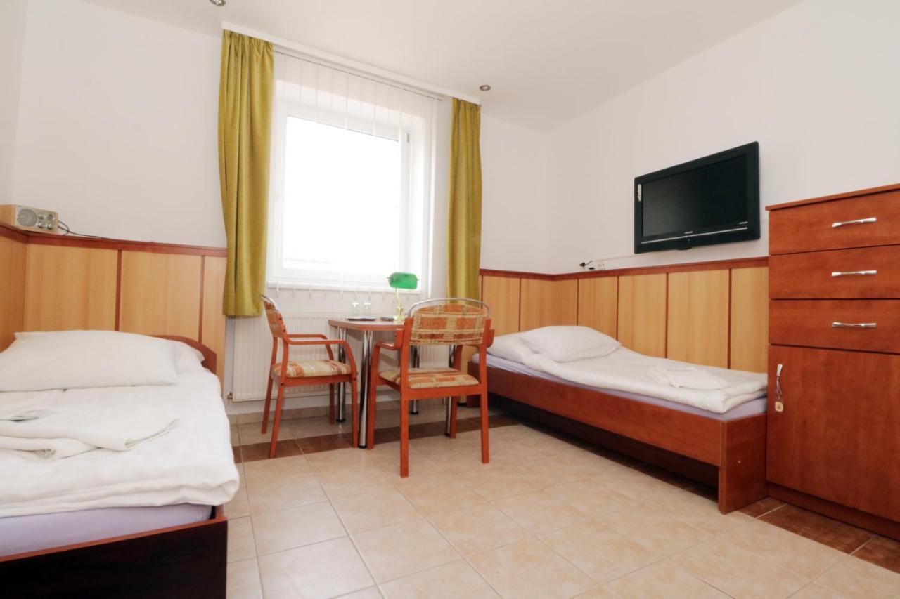 Hotel Penzion Hurka à Dolni Libchavy Extérieur photo