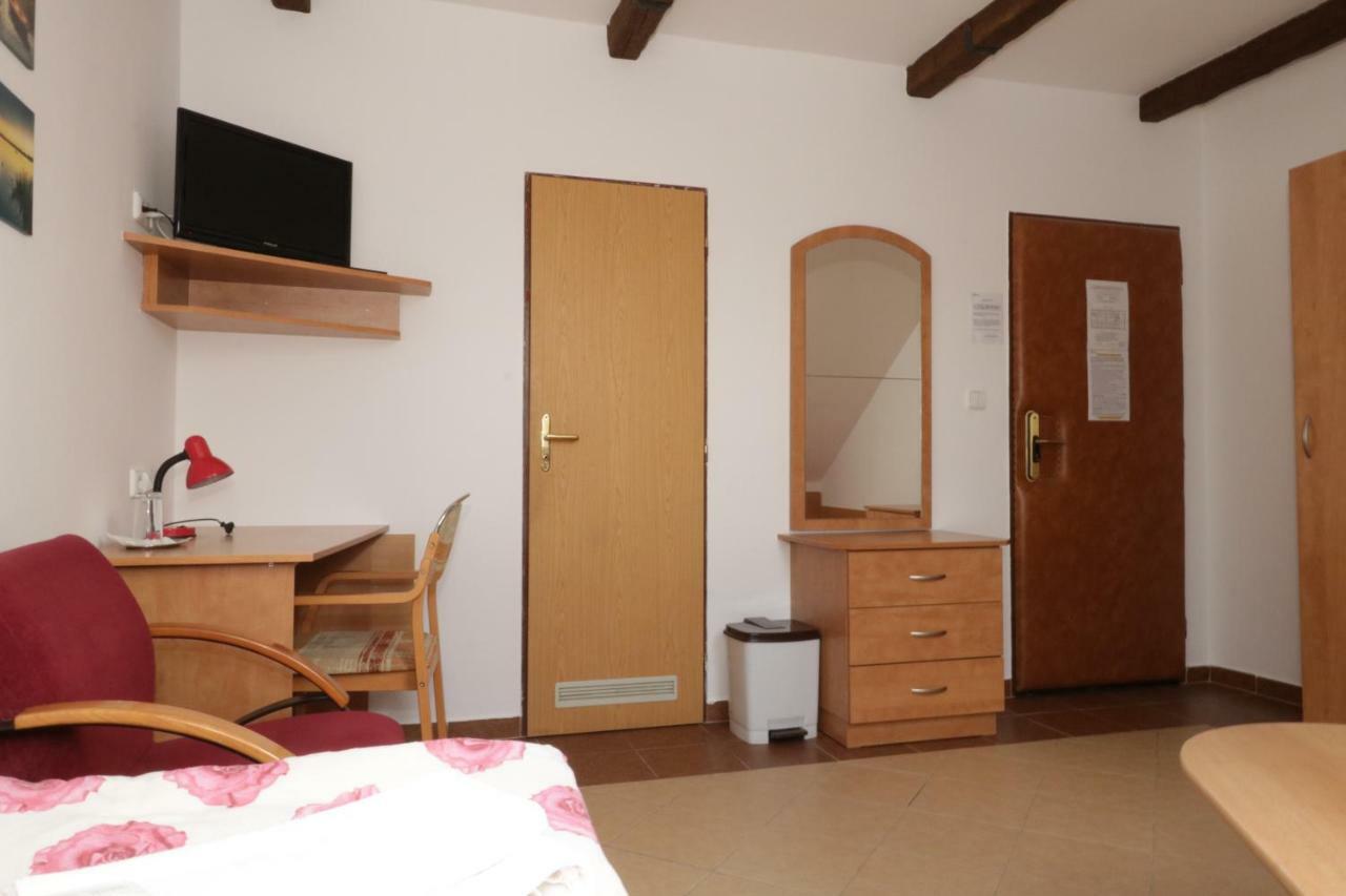 Hotel Penzion Hurka à Dolni Libchavy Extérieur photo