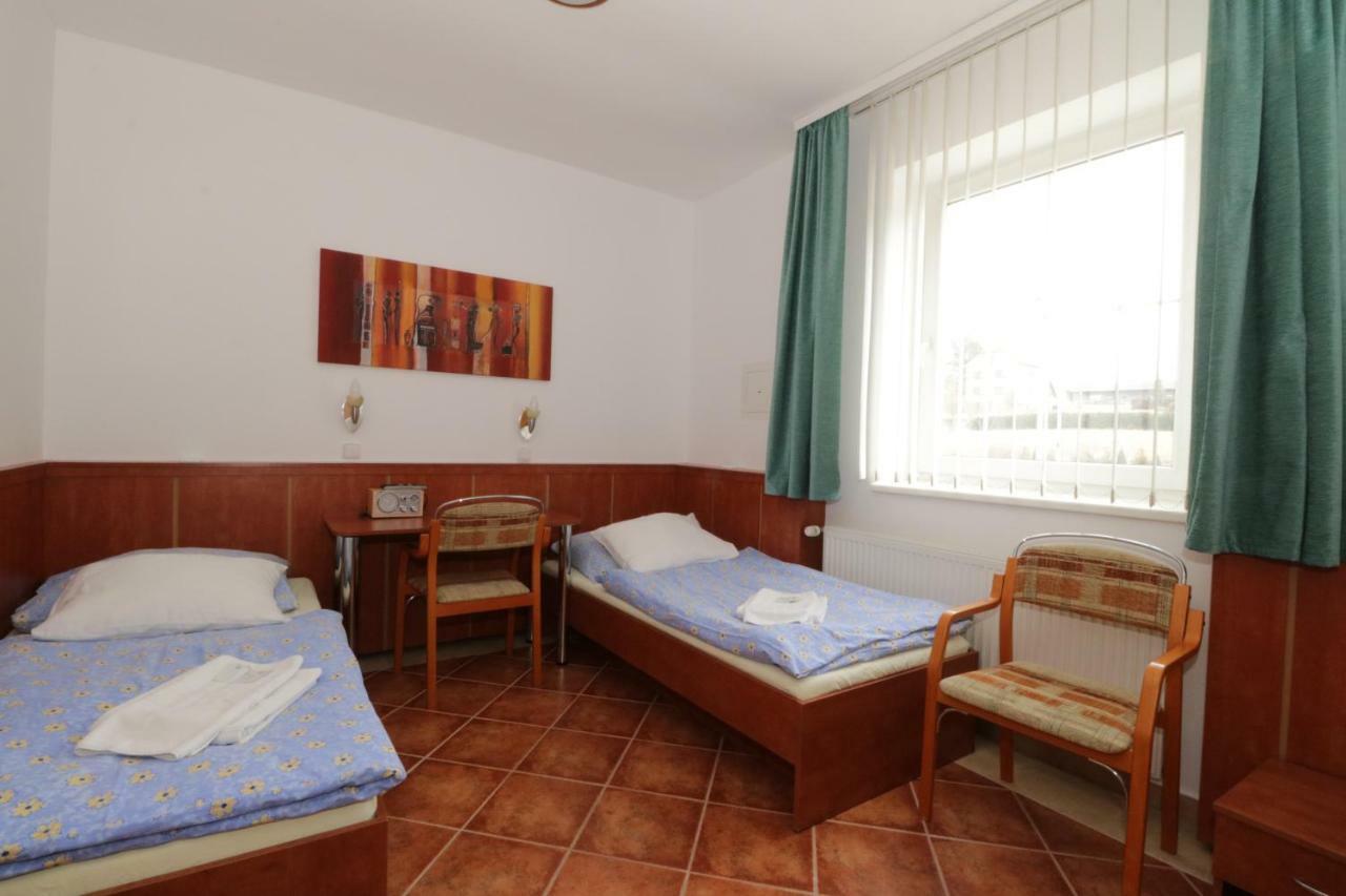 Hotel Penzion Hurka à Dolni Libchavy Extérieur photo